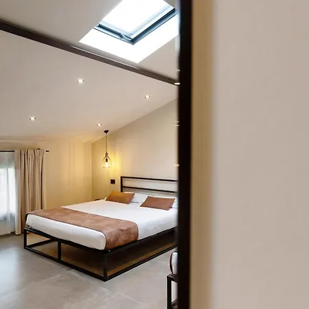 Casa Pezzo * 卡斯特努沃德加尔达