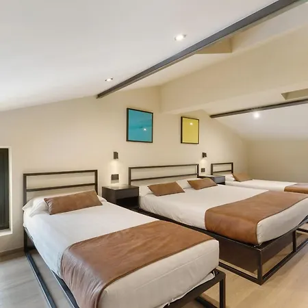 Casa Pezzo 卡斯特努沃德加尔达